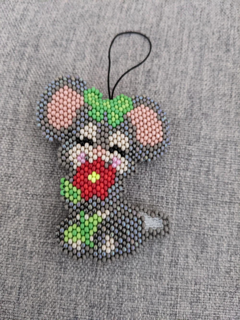 Handmade Beaded Gray Mouse Pet Toy Charm with Green Bow and Red Flower